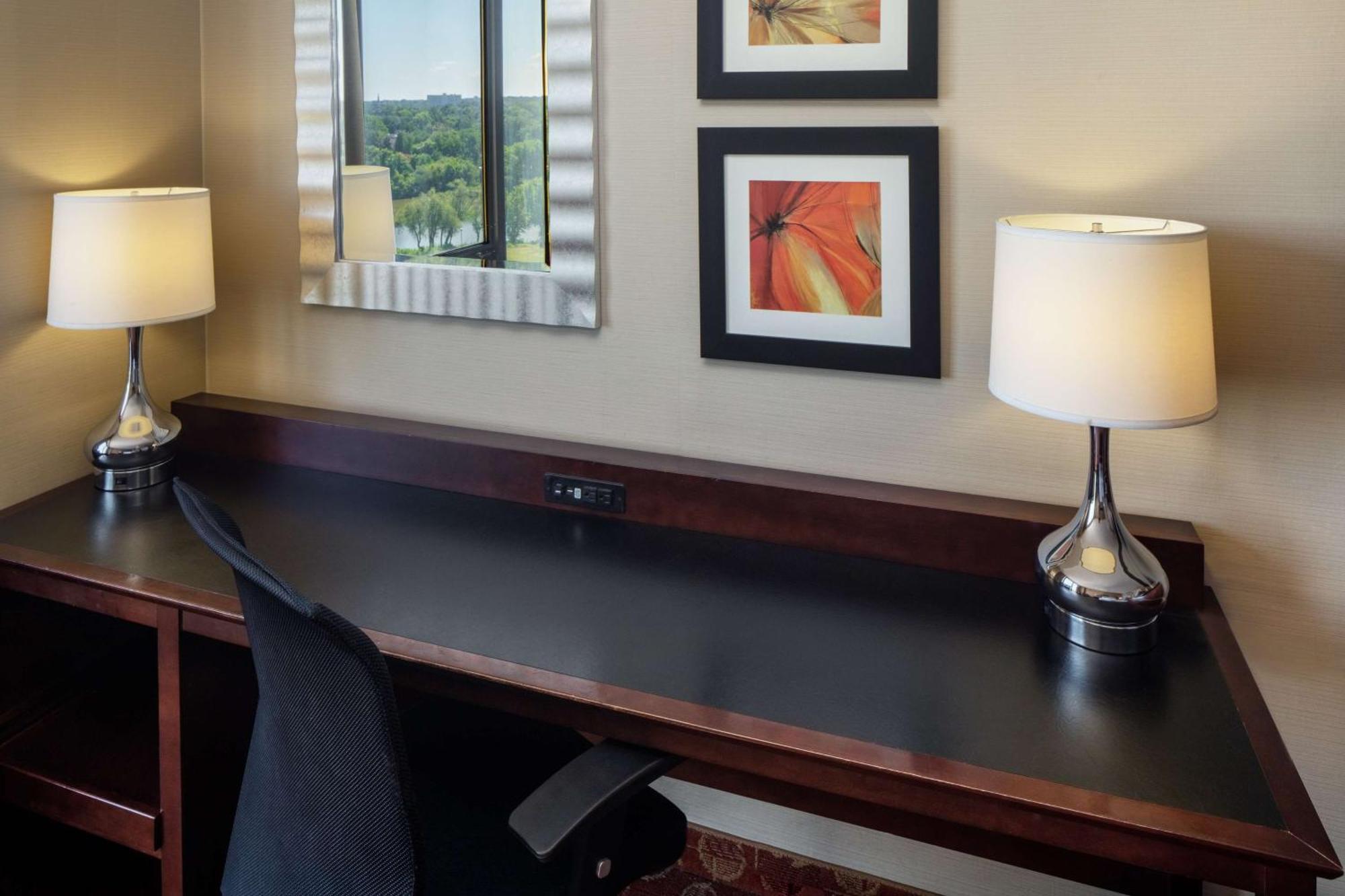 Doubletree By Hilton Cherry Hill Philadelphia Екстериор снимка